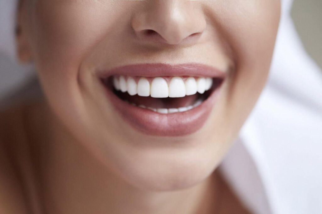 5 lưu ý khi ăn uống giữ răng trắng tự nhiên, không lo ố vàng