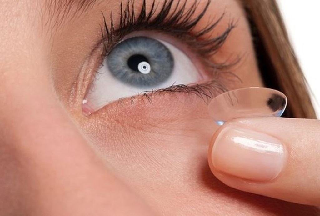 Những điều cần biết về nấm mắt kính áp tròng