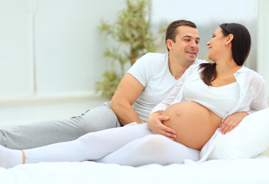 Khi mang thai 3 tháng đầu có nên quan hệ?