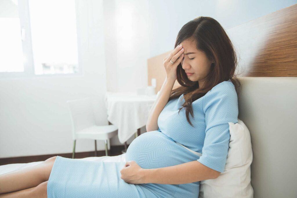 Mang thai không nên ăn gì để bảo vệ sức khỏe mẹ và bé